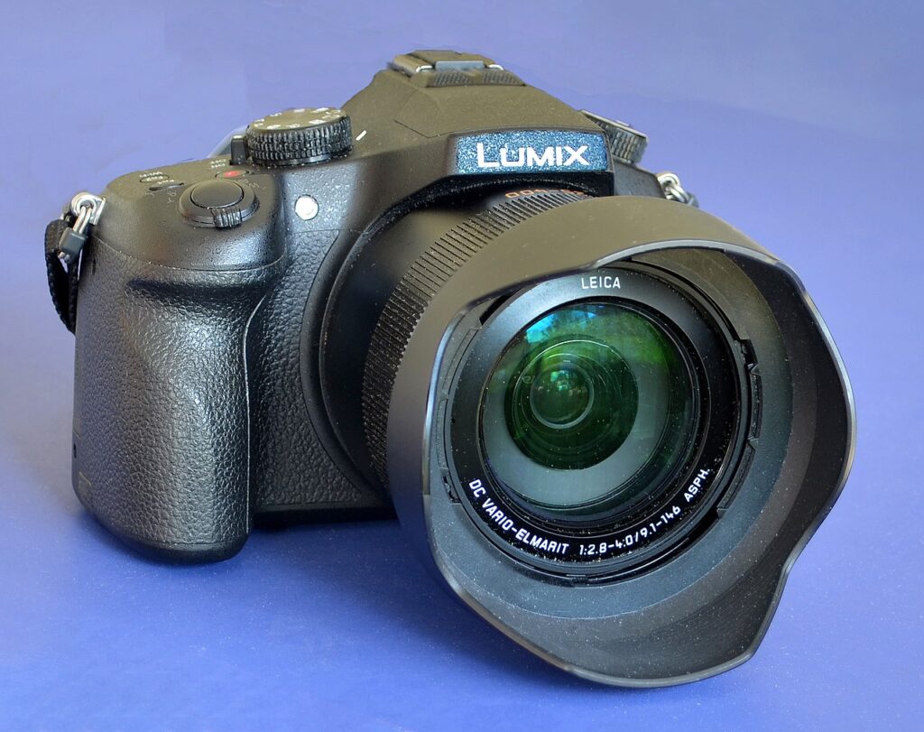 Panasonic Lumix FZ1000